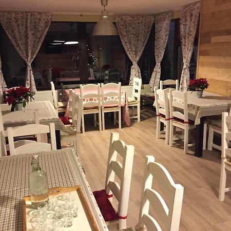 Pensiunea Talhaus Viseu de Sus Bagian luar foto