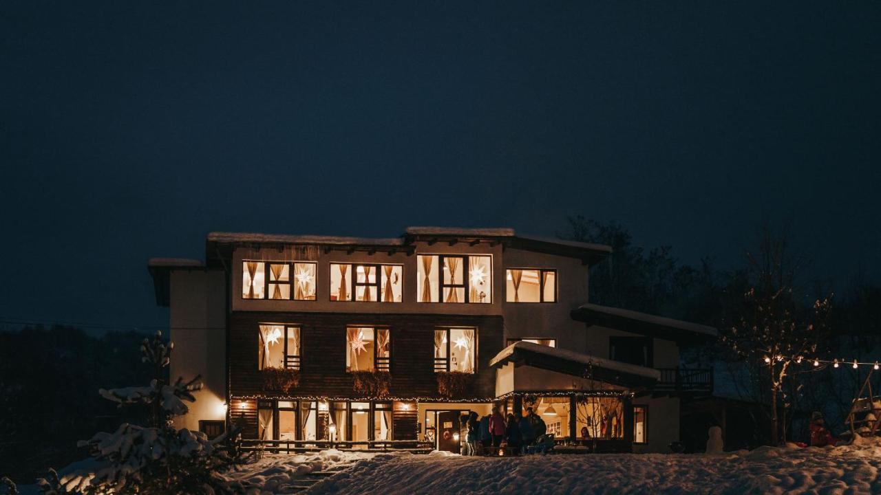 Pensiunea Talhaus Viseu de Sus Bagian luar foto
