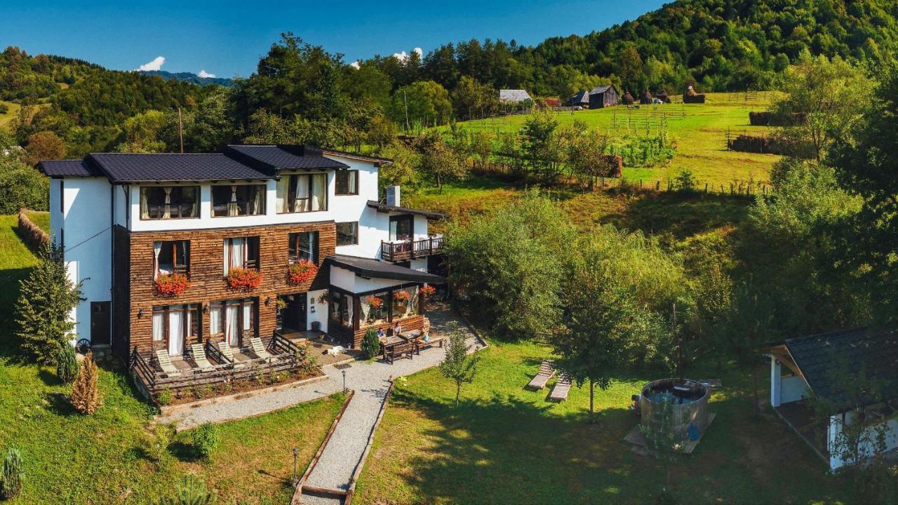 Pensiunea Talhaus Viseu de Sus Bagian luar foto